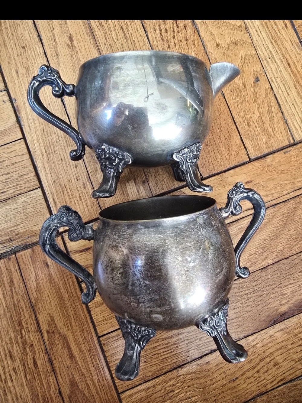VINTAGE KENT SILVERSMITHS SUGAR BOWL & CREAMER SET